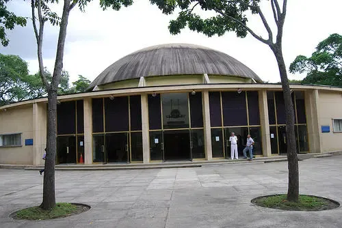 A memorable date at the Humboldt Planetarium